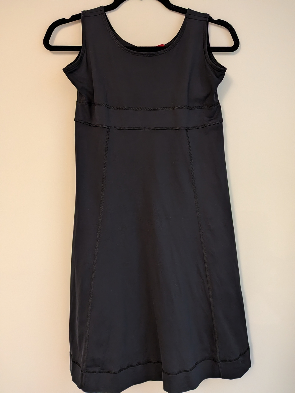 Eastern Mountain Sports  Sleeveless Midi Dress